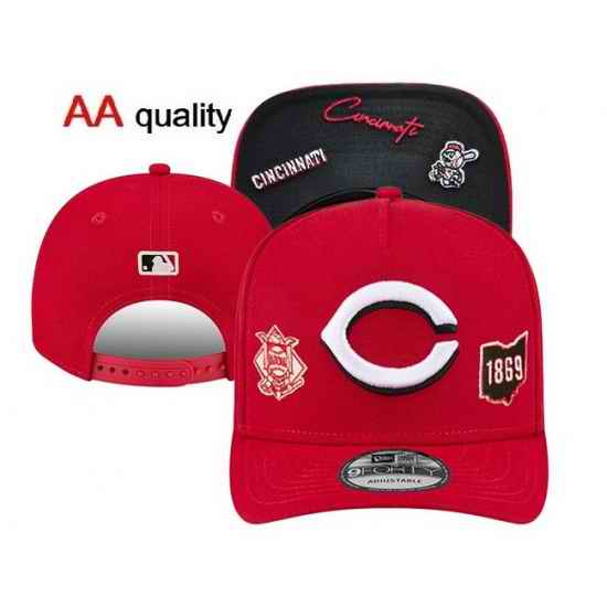 Cincinnati Reds Snapback Cap 26H T649