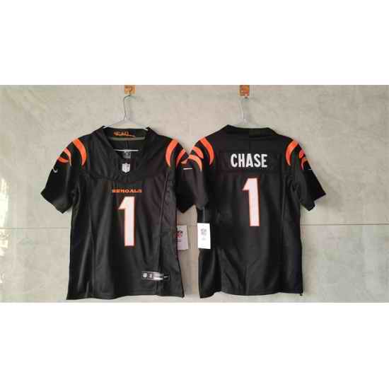 Women Cincinnati Bengals 1 Ja Marr Chase Black F U S E  Stitched Vapor Football Jersey